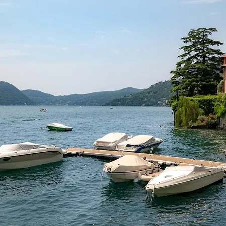 Luxury Townhouse With Panoramic Views By Aura Luxury Collection Carate Urio