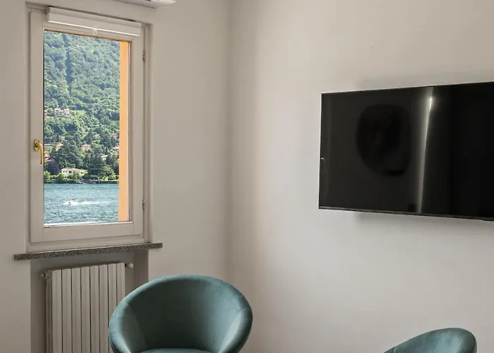 בית נופש Luxury Townhouse With Panoramic Views By Aura Luxury Collection Carate Urio