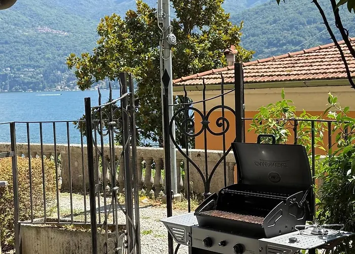 Luxury Townhouse With Panoramic Views By Aura Luxury Collection * Carate Urio