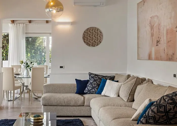 Luxury Townhouse With Panoramic Views By Aura Luxury Collection בית נופש Carate Urio